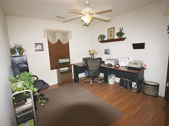 4th image of 209 McPeek Pl