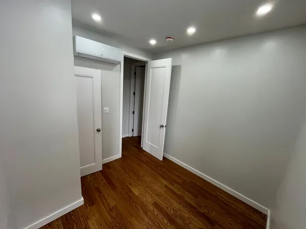 306 Parkville Avenue 2ND FL image 2 of 7