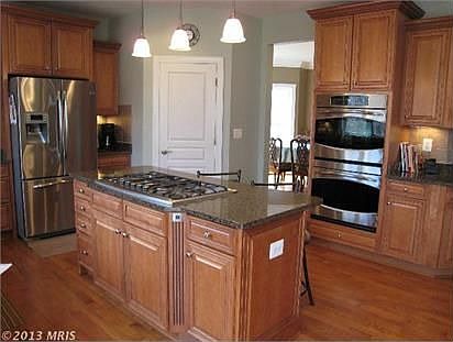 4th image of 2510 Avon Ln