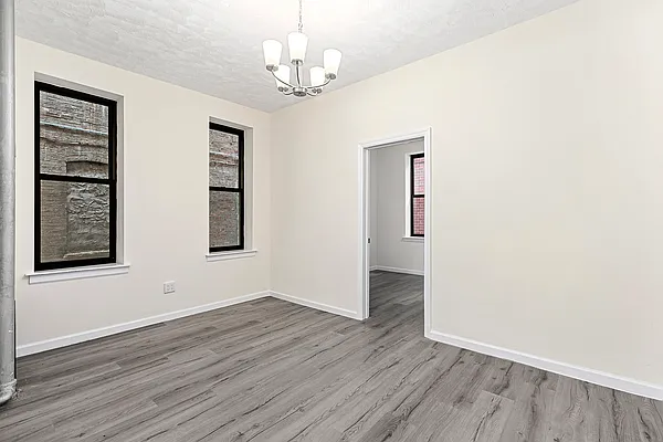 Rented by Compass | media 32