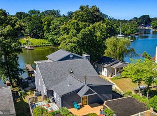 601 Riverside Dr, Pasadena, MD 21122