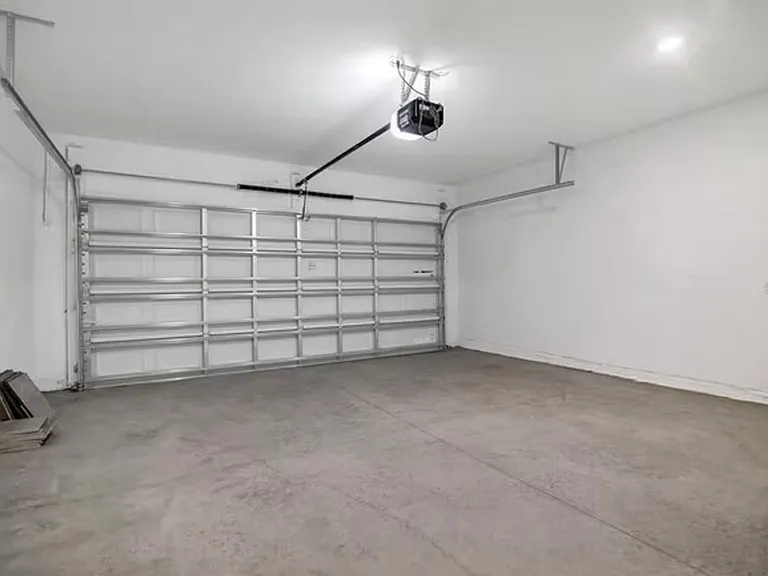 2649 Armstrong Ave #A — Photo 20