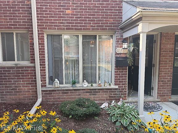 2nd image of 11386 Canal Rd