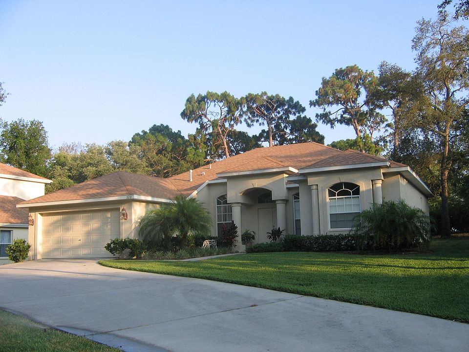 1st image of 320 Liam Ave