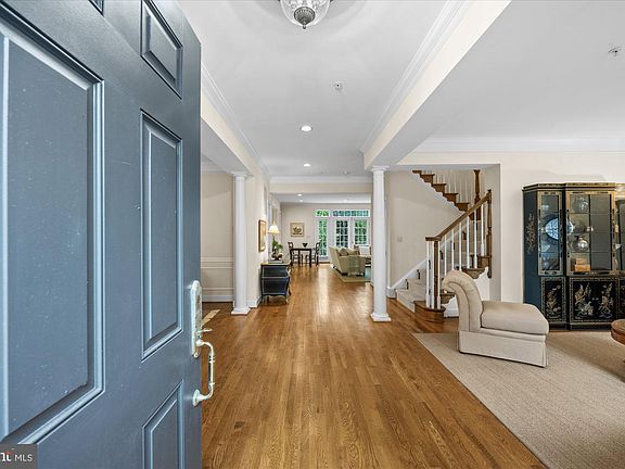 3rd image of 7804 Gate Post Way