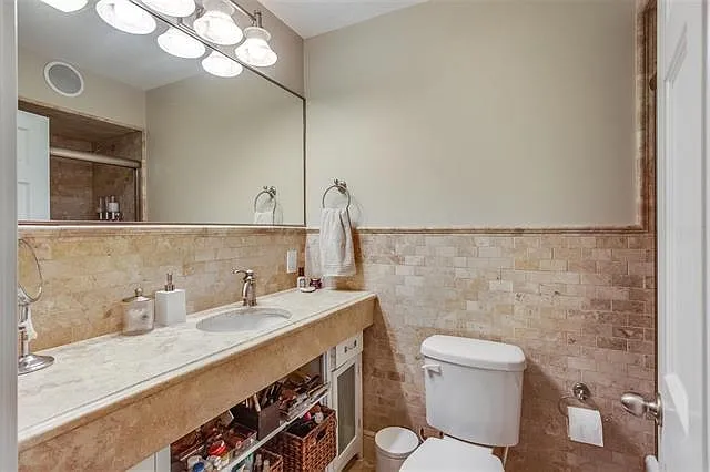 805 Willow Ave #3R — Photo 12