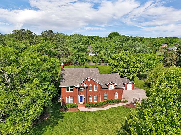 2nd image of 5020 Saddleview Dr