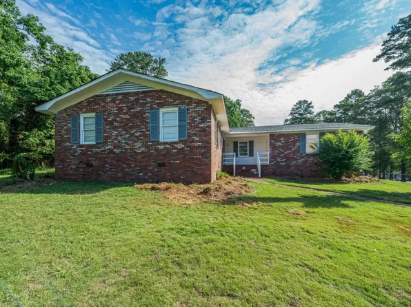 2405 34th Ave, Northport, AL 35476