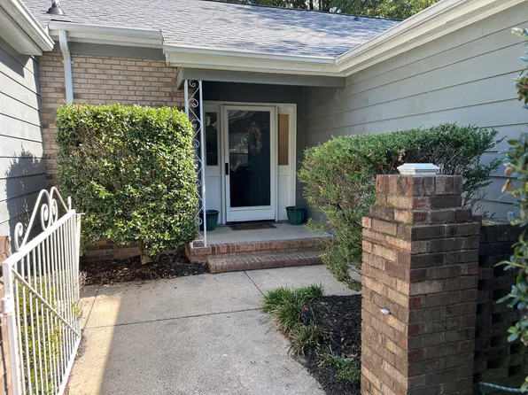 4119 Foxmoor Dr, Charlotte, NC 28226