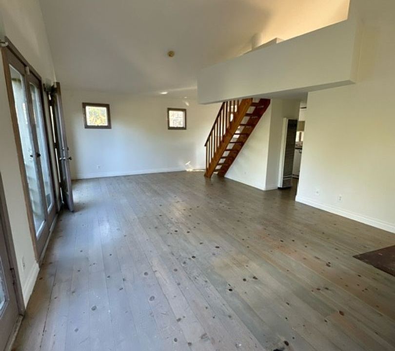 1st image of 844 Milwood Ave #1/2