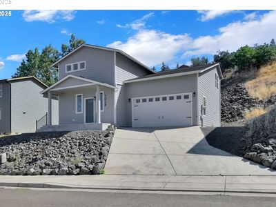 1028 Forest Heights St, Sutherlin, OR, 97479