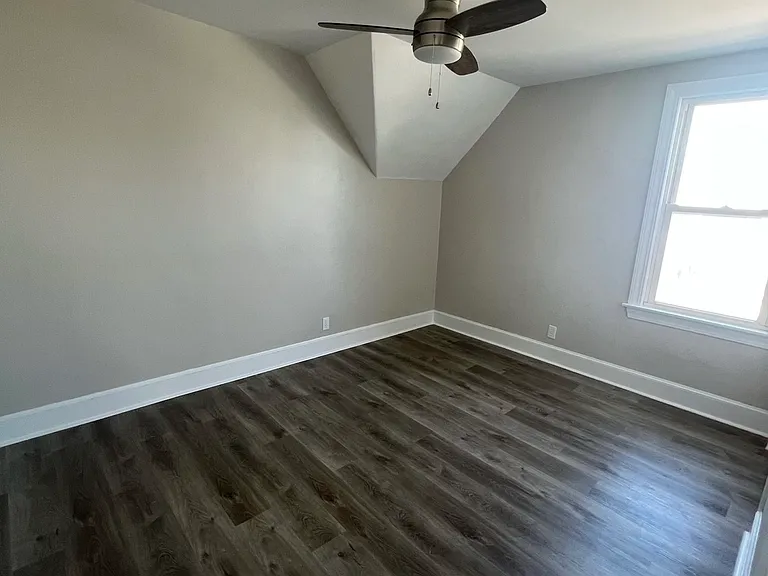 250 Barnes St #2 — Photo 6