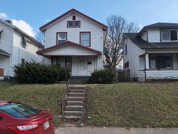 2nd image of 128 E Parkwood Dr