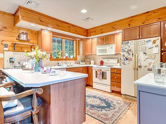 5th image of 172 Golf Course Rd