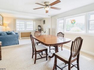 182 Main St, Newton, NJ 07860