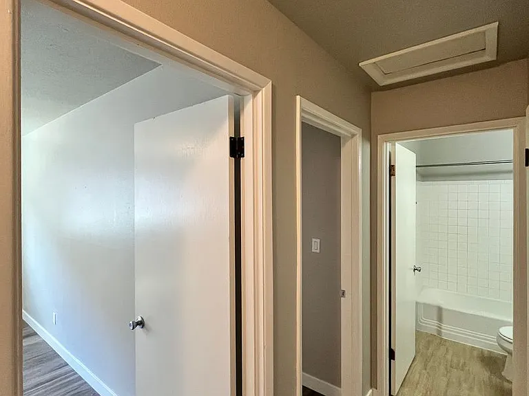 The Rivercrest Apartments by Star Metro — Photo 15