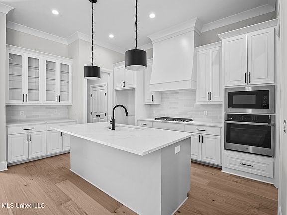 5th image of 105 Millbridge Dr