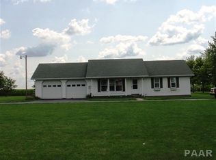 1553 County Road 2200 Rd N, Washburn, IL 61570