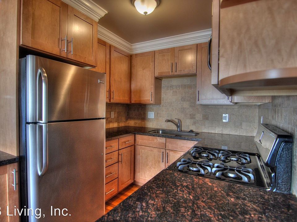 1st image of 1549 San Carlos Ave #6