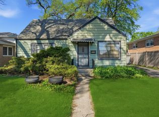 8204 Austin Ave, Burbank, IL 60459