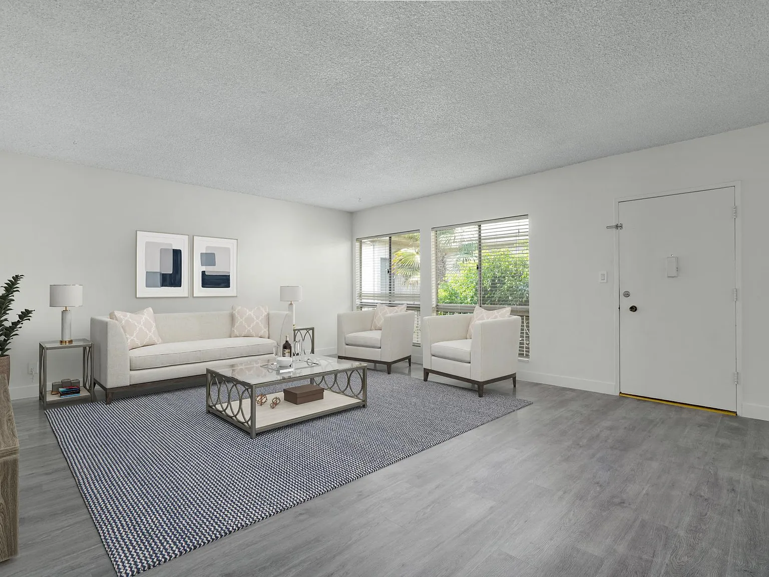5250 Zelzah Ave — Photo 2