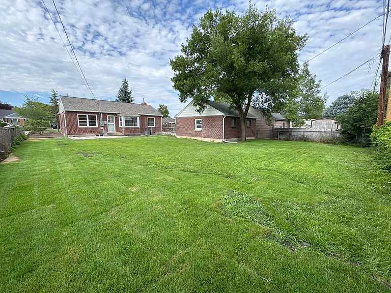 1263 E Lorraine Dr — Photo 19