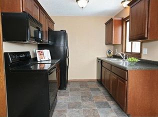 10914 Maple Valley Dr, Osseo, MN 55369