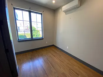 Rented by Rennit Inc.