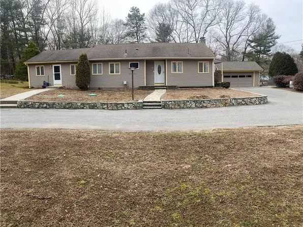 114 Hopkins Ave, Johnston, RI 02919