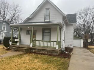 1930 Latham St, Rockford, IL 61103