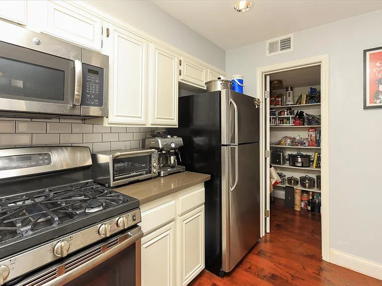 1815 Butler Ave #115 — Photo 8