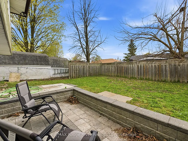 599 Otonabee Dr #2 — Photo 30
