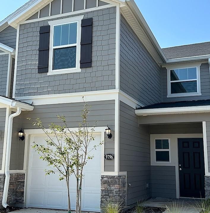 1st image of 9796 Fiddleback Ln