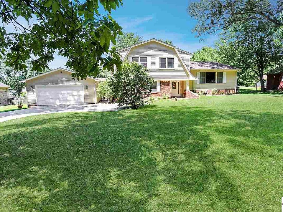 1st image of 60 Wildwood Dr
