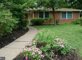 18 Ridgewood Cir, Wilmington, DE 19809