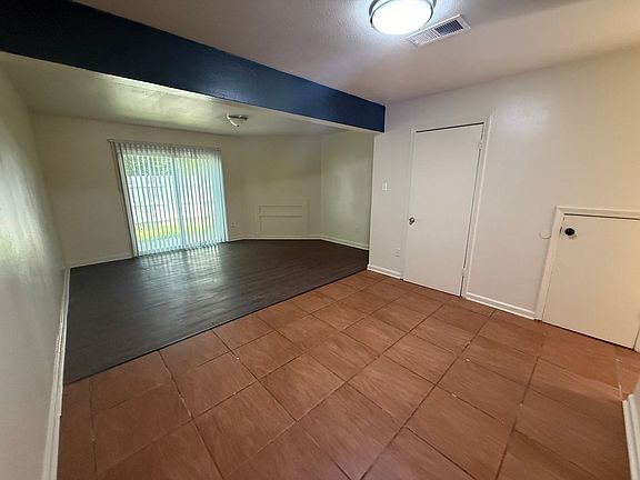 3rd image of 8717 Granite Dr #B
