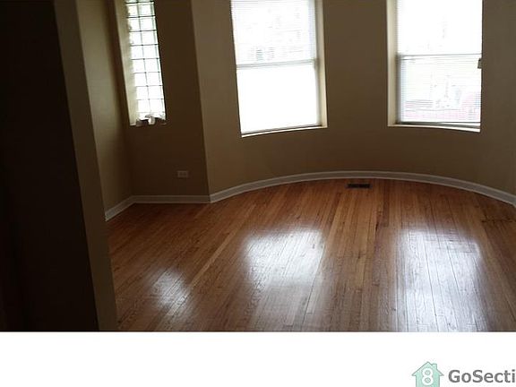 3rd image of 1413 W Garfield Blvd #2