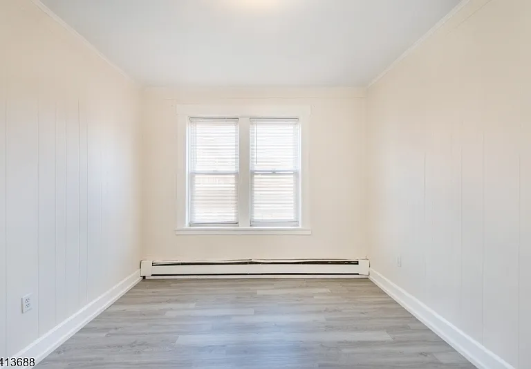 226 Franklin Ave #2R — Photo 3