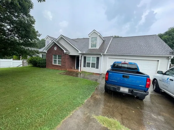 1041 Charity Dr, Greensboro, GA 30642