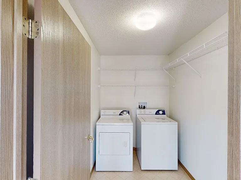 Heritage Park Apartment Homes — Photo 9
