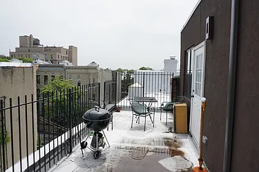 Rented by Rennit Inc.