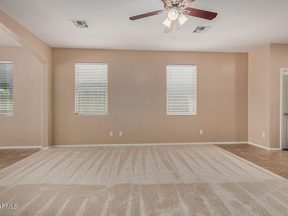 4th image of 28381 N WELTON Place