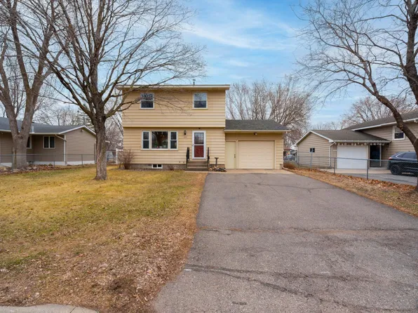 110 4th Ave SE, Saint Joseph, MN 56374