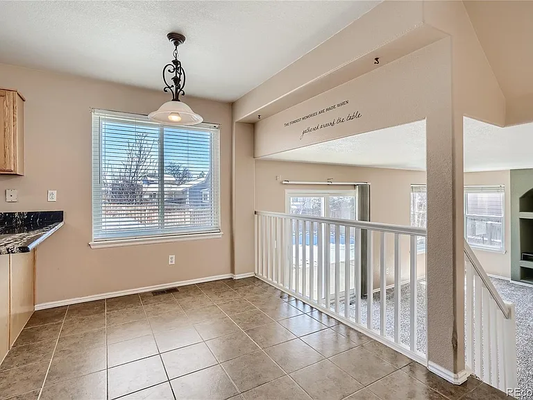 11640 Elizabeth Pl — Photo 4