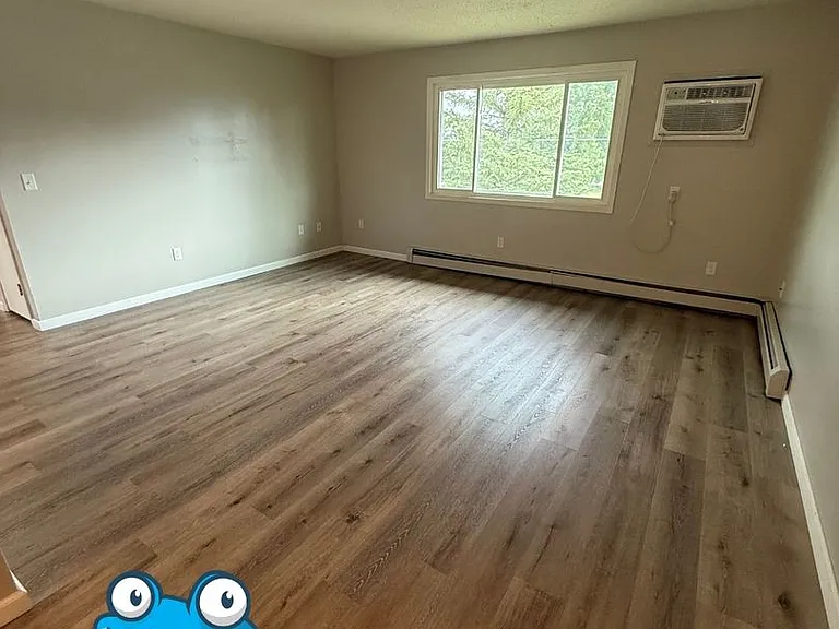 BP - 1213 8 Plex — Photo 3