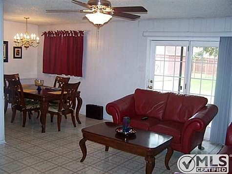 3rd image of 858 Meadowview Dr