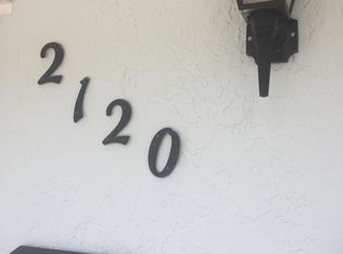 2120 Barcelona Way S, Saint Petersburg, FL 33712
