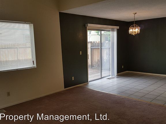 4th image of 1715 Round Mountain Cir