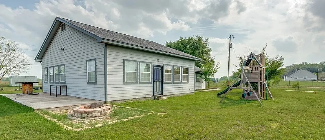 4 bed, 1907 sqft, $2,500 — Photo 3