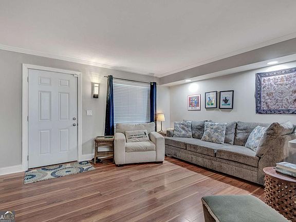 5th image of 3083 Colonial Way APT M